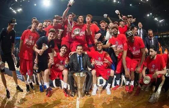 边路合围的 边路合围的